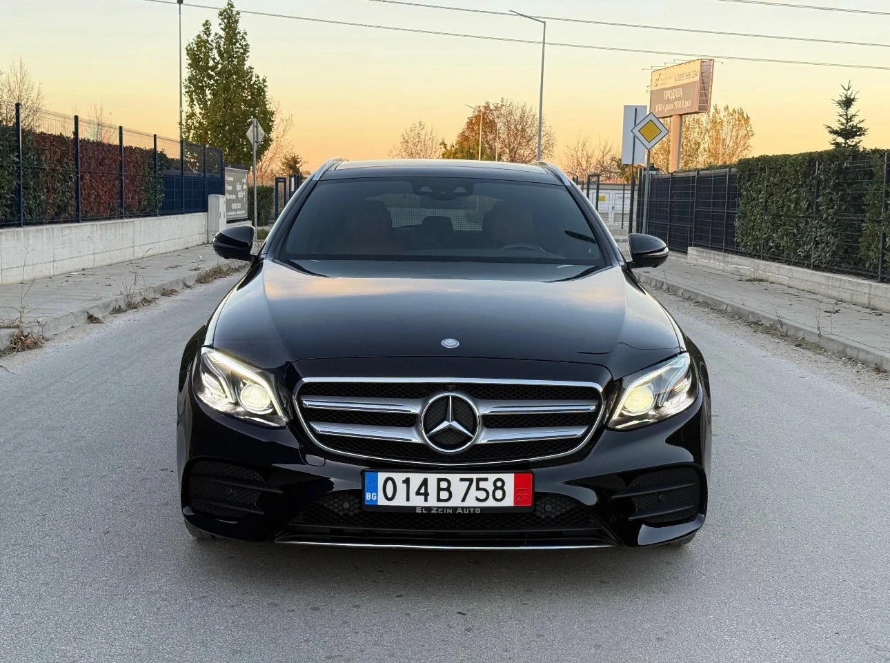 Mercedes-Benz E 220 AMG PREMIUM PLUS| DIGITAL| BURMESTER| ПЪЛНА ИСТОРИ - изображение 2