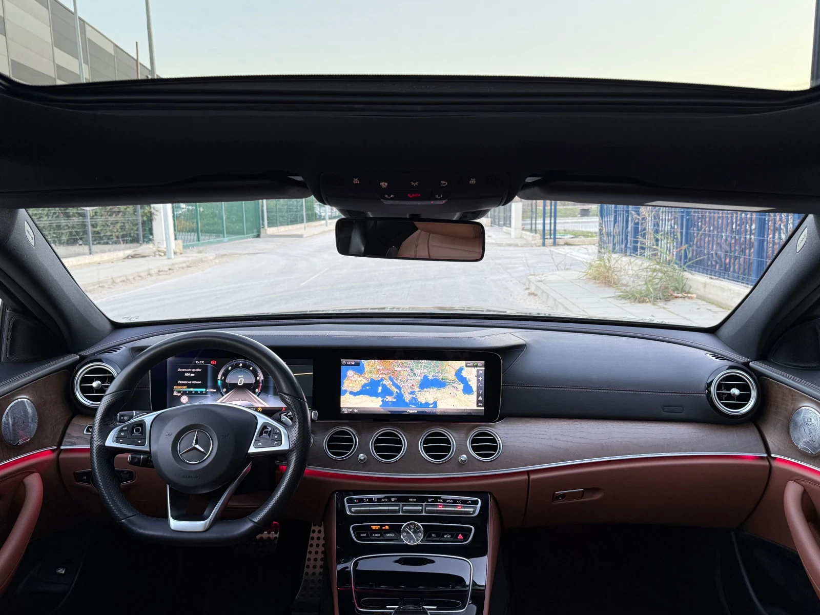 Mercedes-Benz E 220 AMG PREMIUM PLUS| DIGITAL| BURMESTER| ПЪЛНА ИСТОРИ - изображение 9