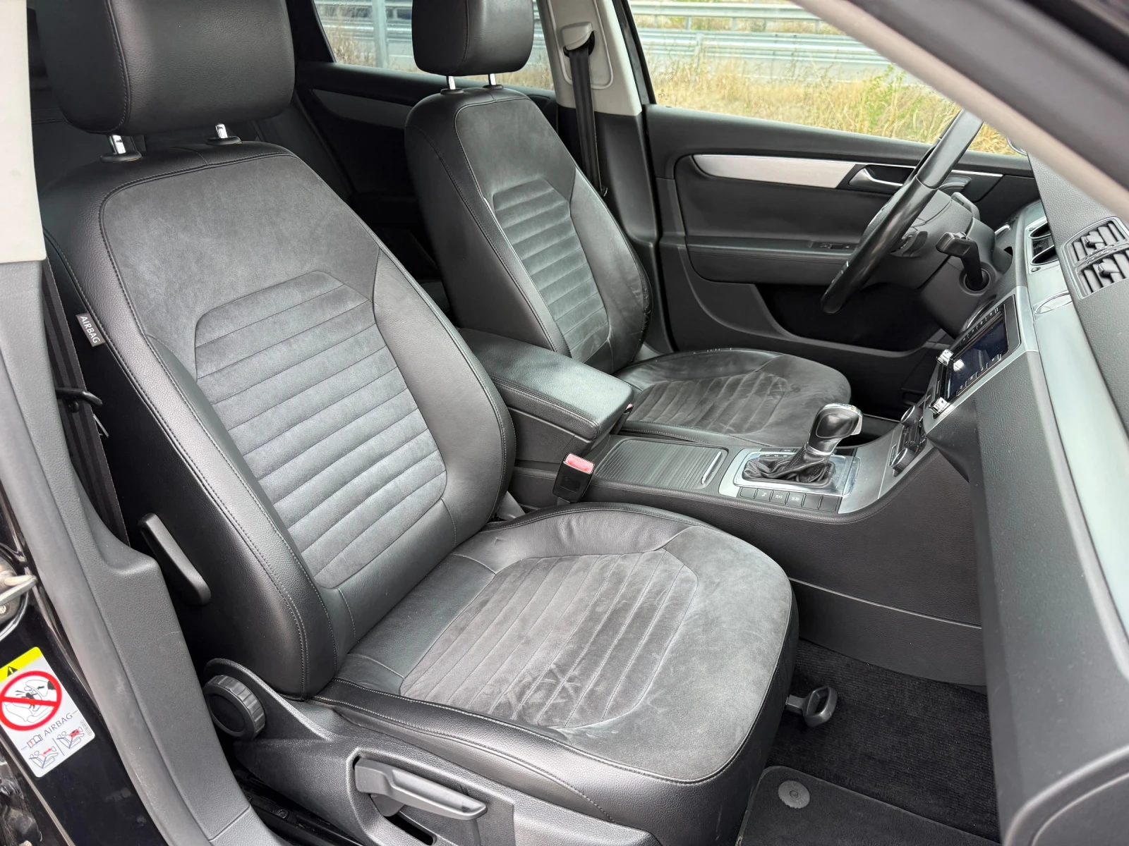 VW Passat 2.0 TDI DSG / HIGHLINE / NAVI / KOJA / PARKTRONIC  | Mobile.bg � ����������� 11