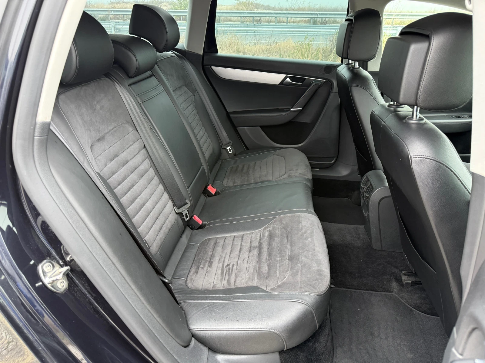 VW Passat 2.0 TDI DSG / HIGHLINE / NAVI / KOJA / PARKTRONIC  | Mobile.bg � ����������� 13