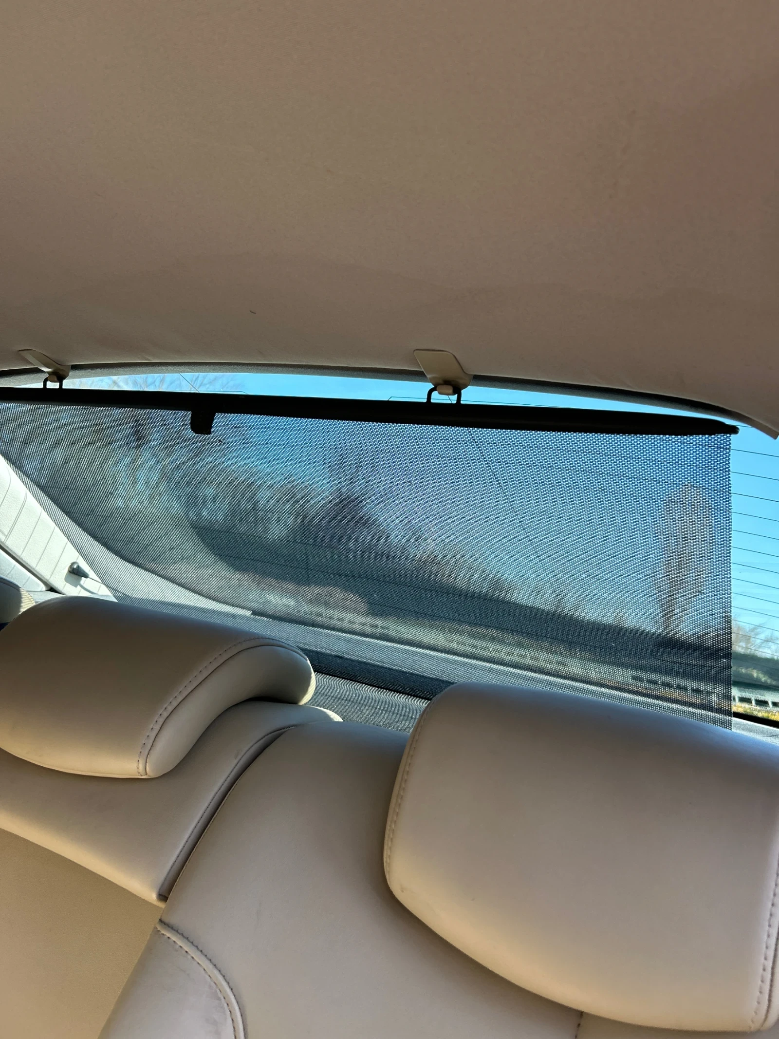 Renault Laguna 2.0i Initiale, снимка 13 - Автомобили и джипове - 53811818