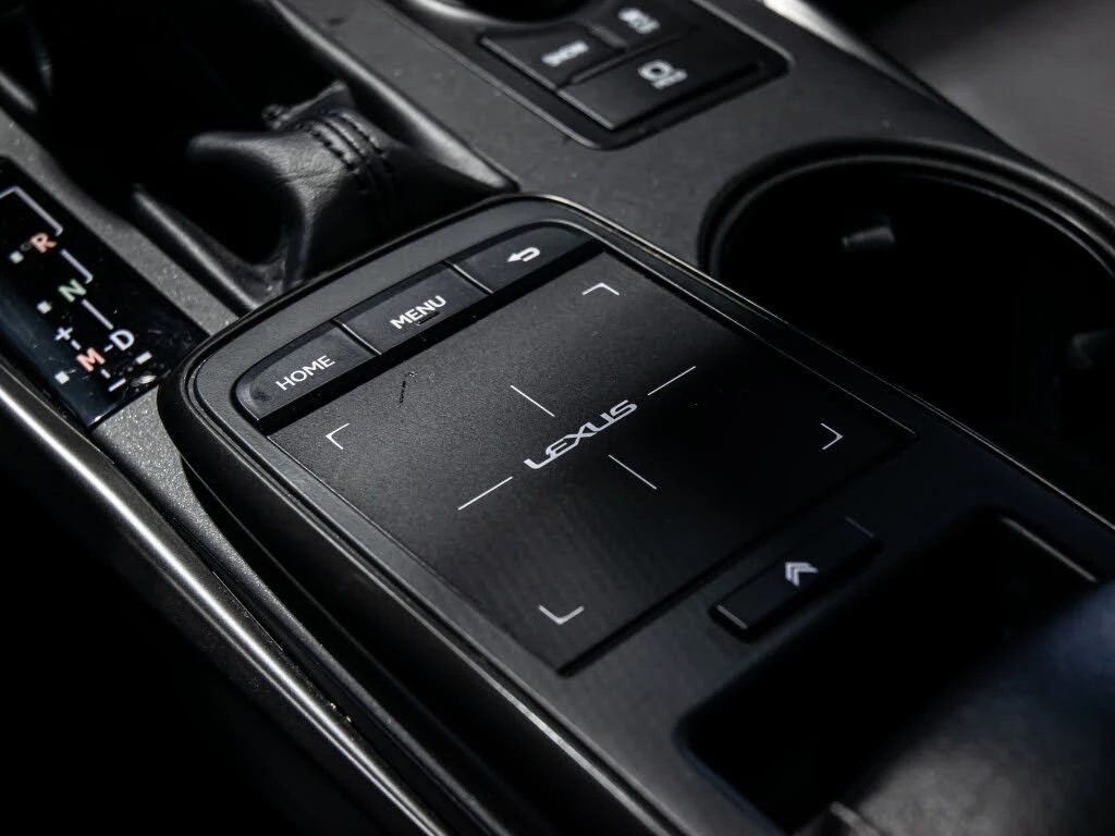 Lexus IS 300 AWD* АвтоКредит* (Цена до БГ) , снимка 12 - Автомобили и джипове - 54098042