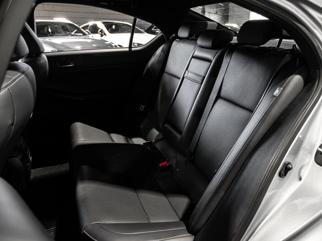 Lexus IS 300 AWD* АвтоКредит* (Цена до БГ) , снимка 8 - Автомобили и джипове - 54098042