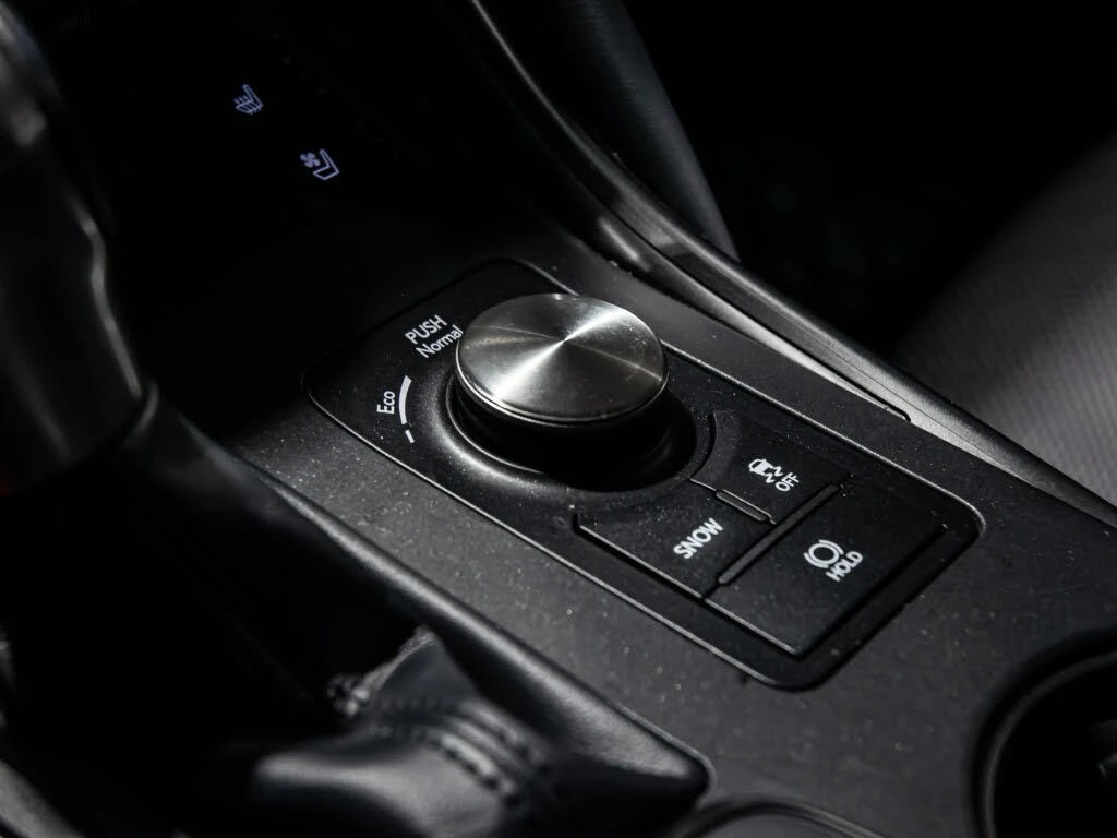 Lexus IS 300 AWD* АвтоКредит* (Цена до БГ) , снимка 13 - Автомобили и джипове - 54098042