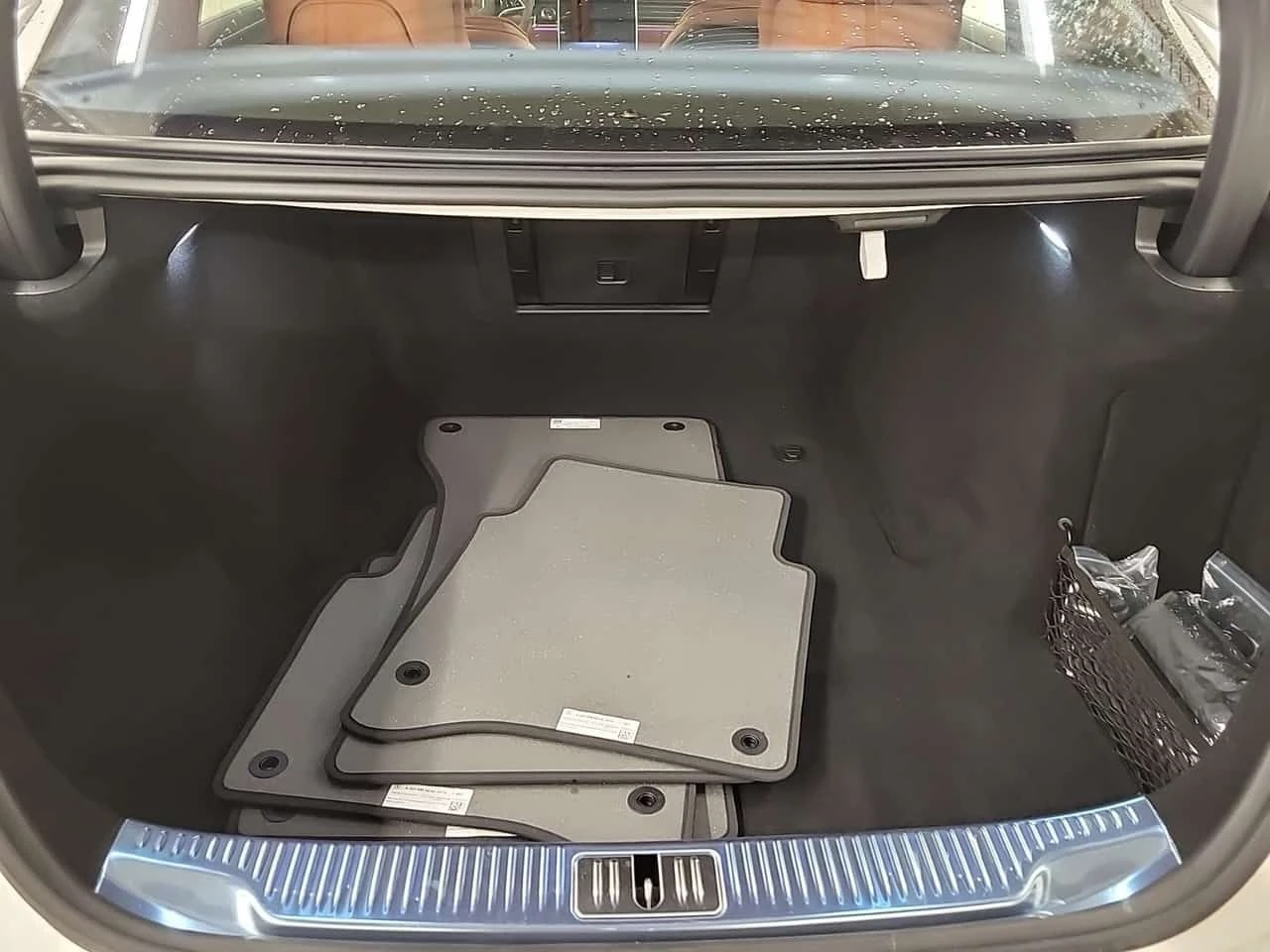 Mercedes-Benz S 580 * ДИСТРОНИК* ОБДУХВАНЕ+ НА ЗАДНИТЕ* 360 КАМЕРА* МА, снимка 15 - Автомобили и джипове - 54204417