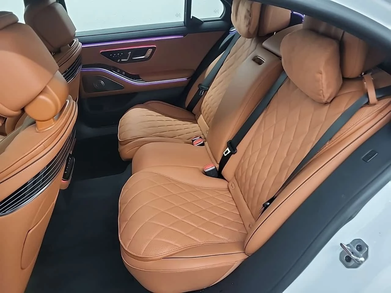 Mercedes-Benz S 580 * ДИСТРОНИК* ОБДУХВАНЕ+ НА ЗАДНИТЕ* 360 КАМЕРА* МА, снимка 13 - Автомобили и джипове - 54204417