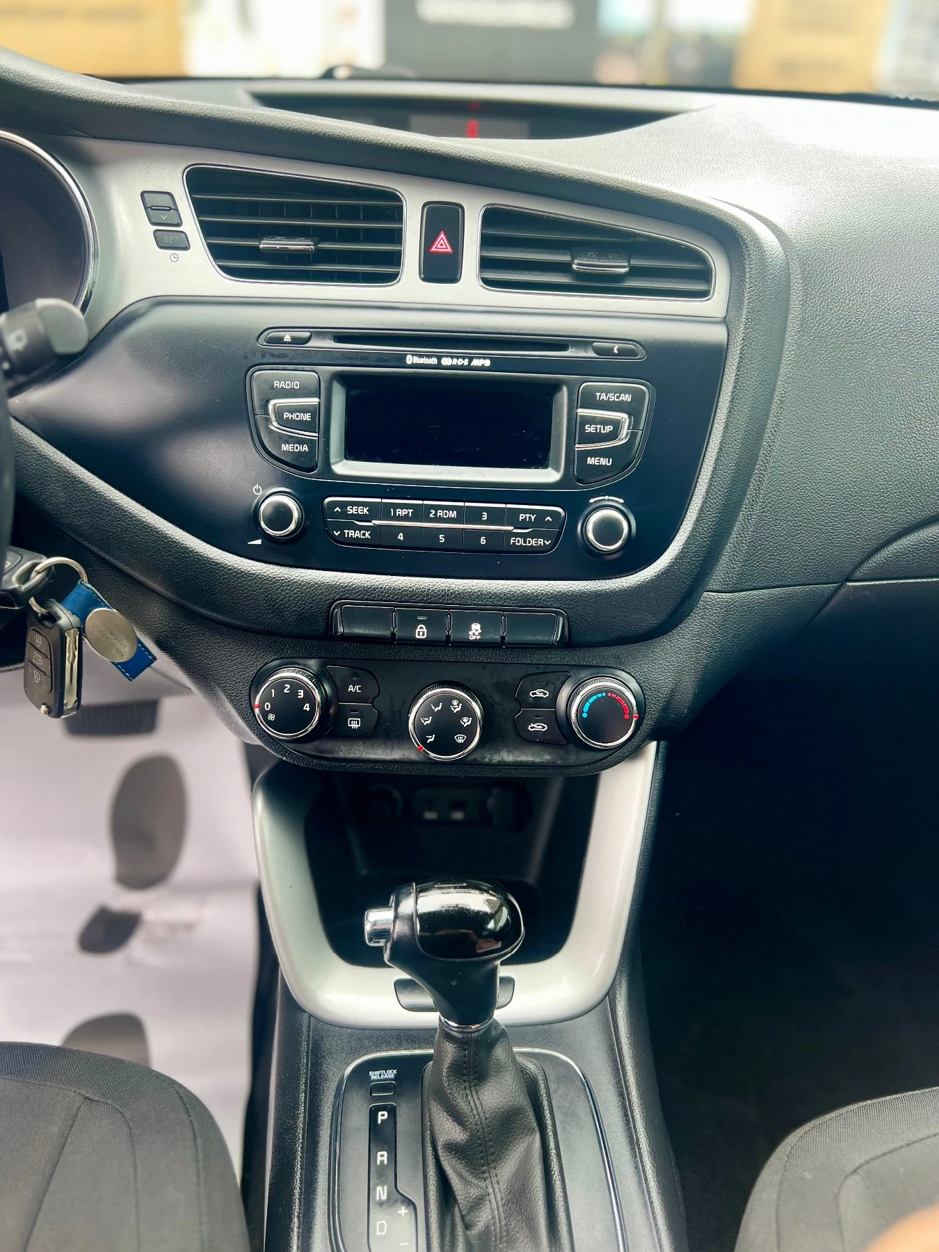 Kia Ceed 1.6i ��������� | Mobile.bg � ����������� 10