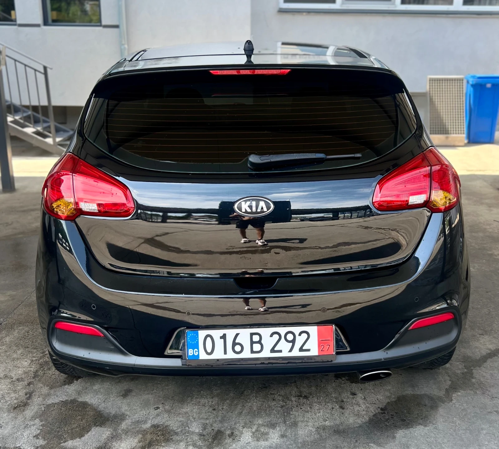 Kia Ceed 1.6i Автоматик, снимка 6 - Автомобили и джипове - 54777813