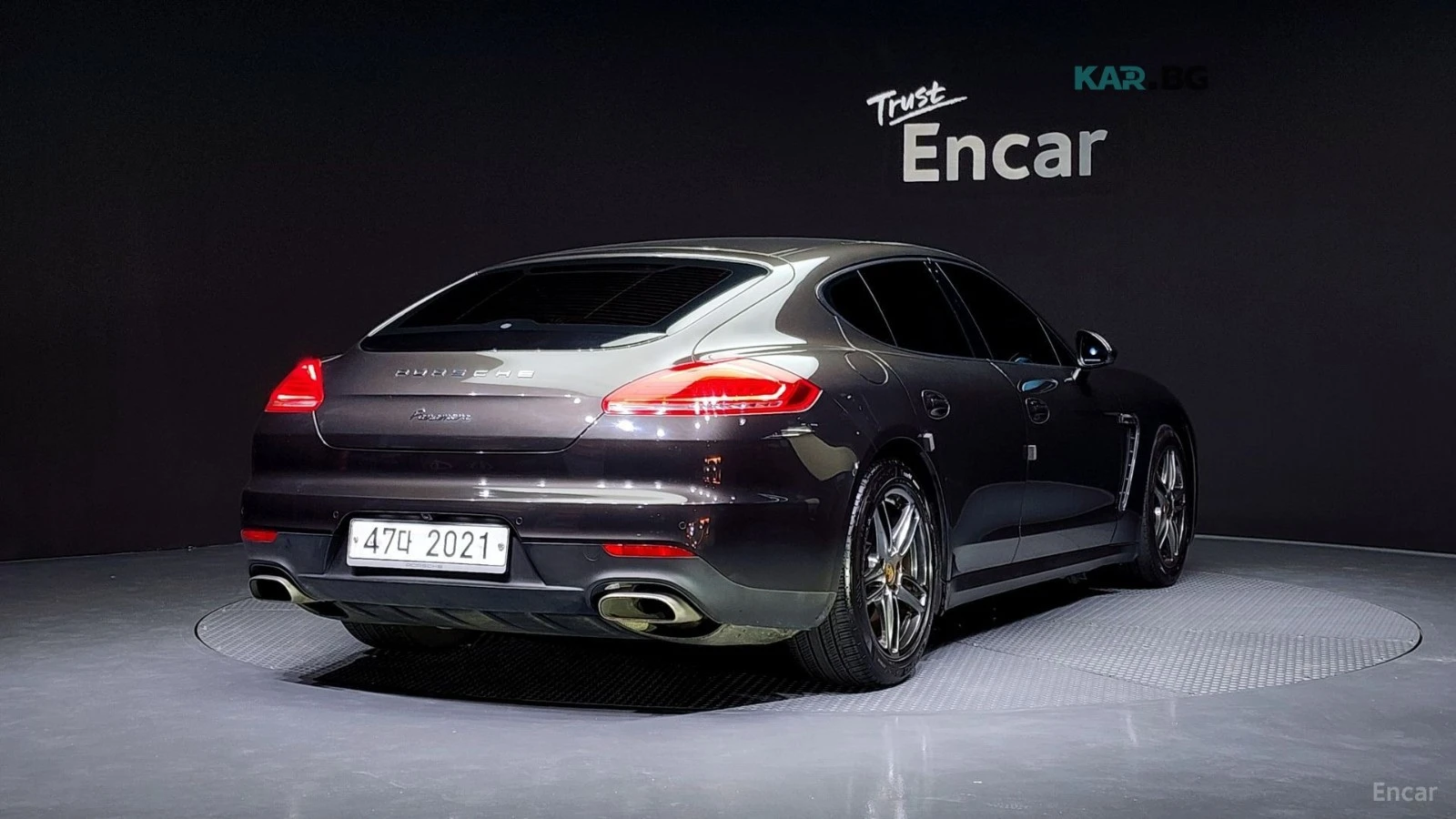 Porsche Panamera 3.0 DIESEL* PANO* ОБДУХВ* ПОДГРЕВ* НАВИ* КАМЕРА, снимка 2 - Автомобили и джипове - 54824645