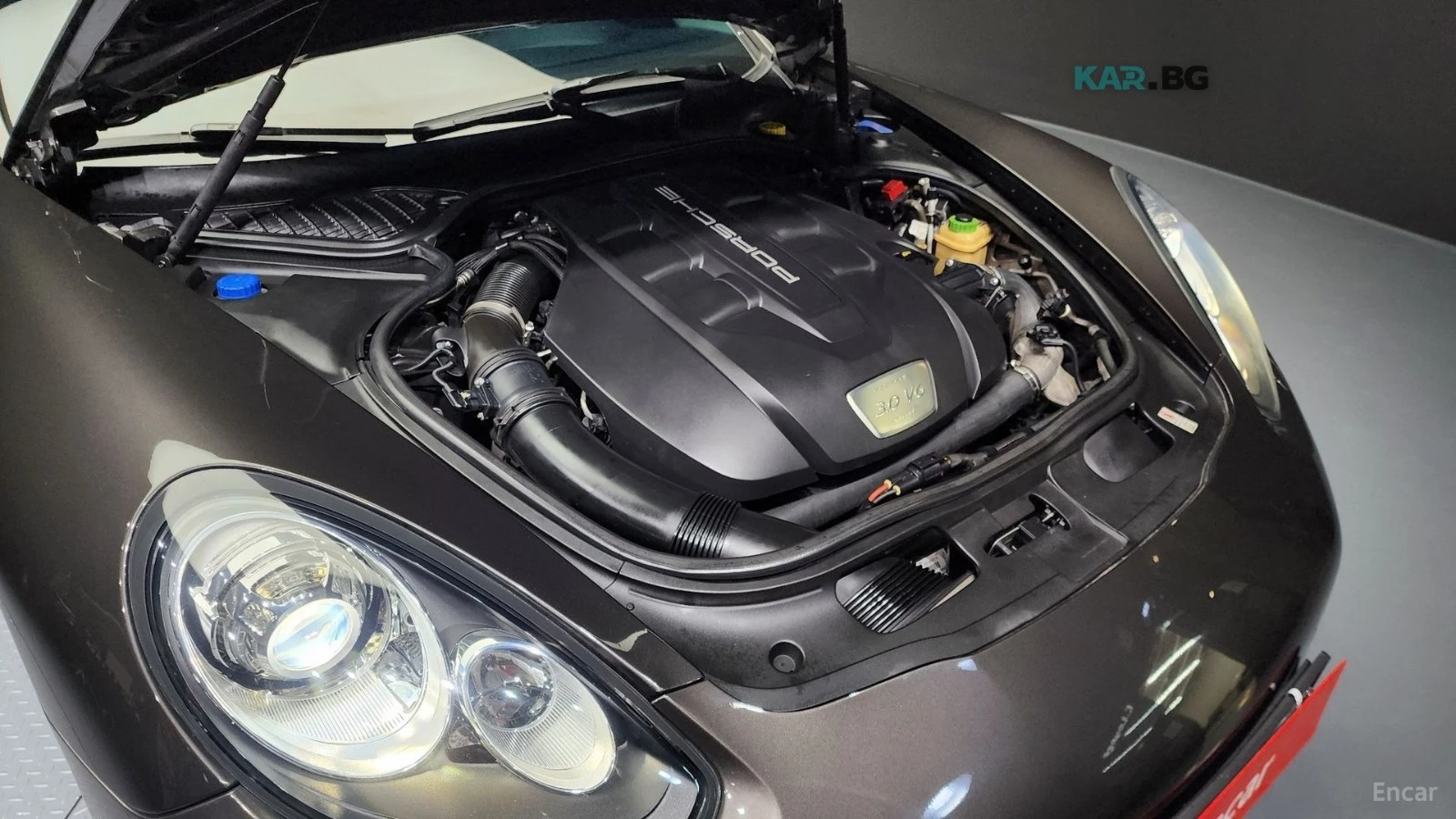 Porsche Panamera 3.0 DIESEL* PANO* ОБДУХВ* ПОДГРЕВ* НАВИ* КАМЕРА, снимка 6 - Автомобили и джипове - 54824645