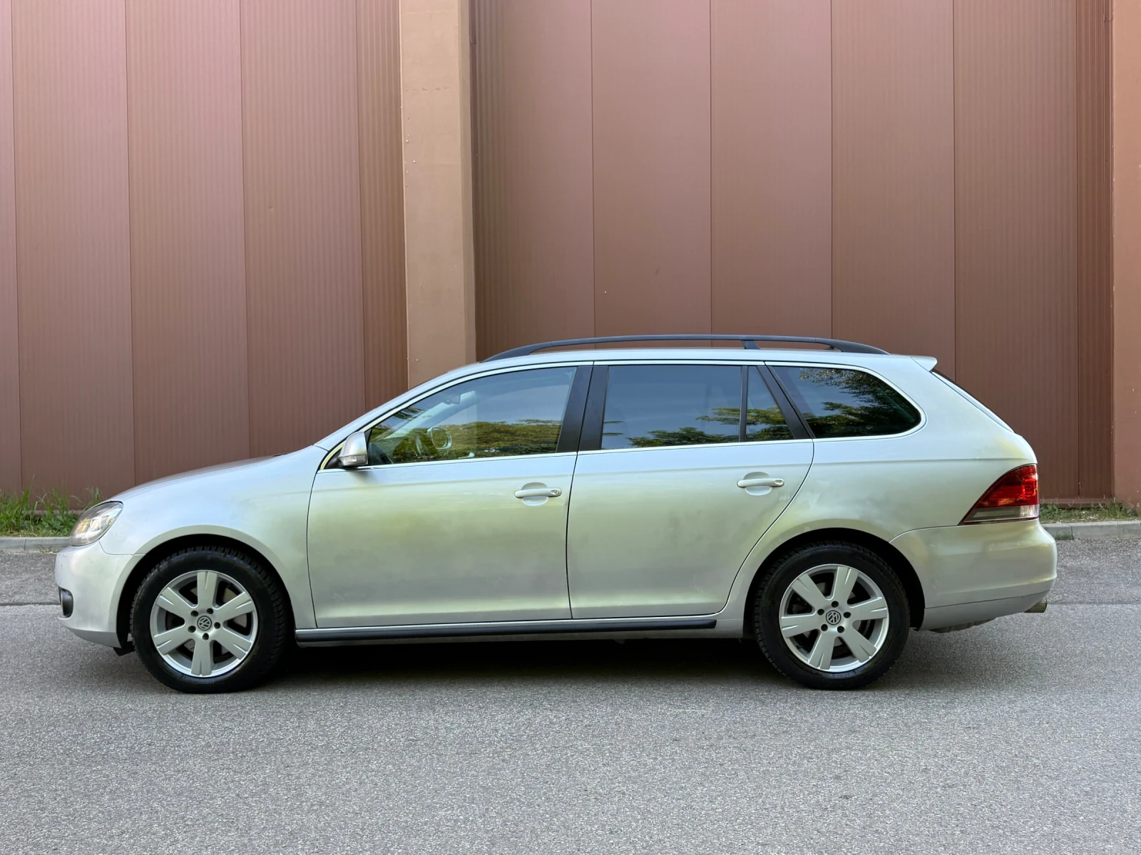 VW Golf 1.6D 4x4 ГАРАНЦИЯ 6 МЕСЕЦА ИЛИ 5000КМ, снимка 2 - Автомобили и джипове - 55184413