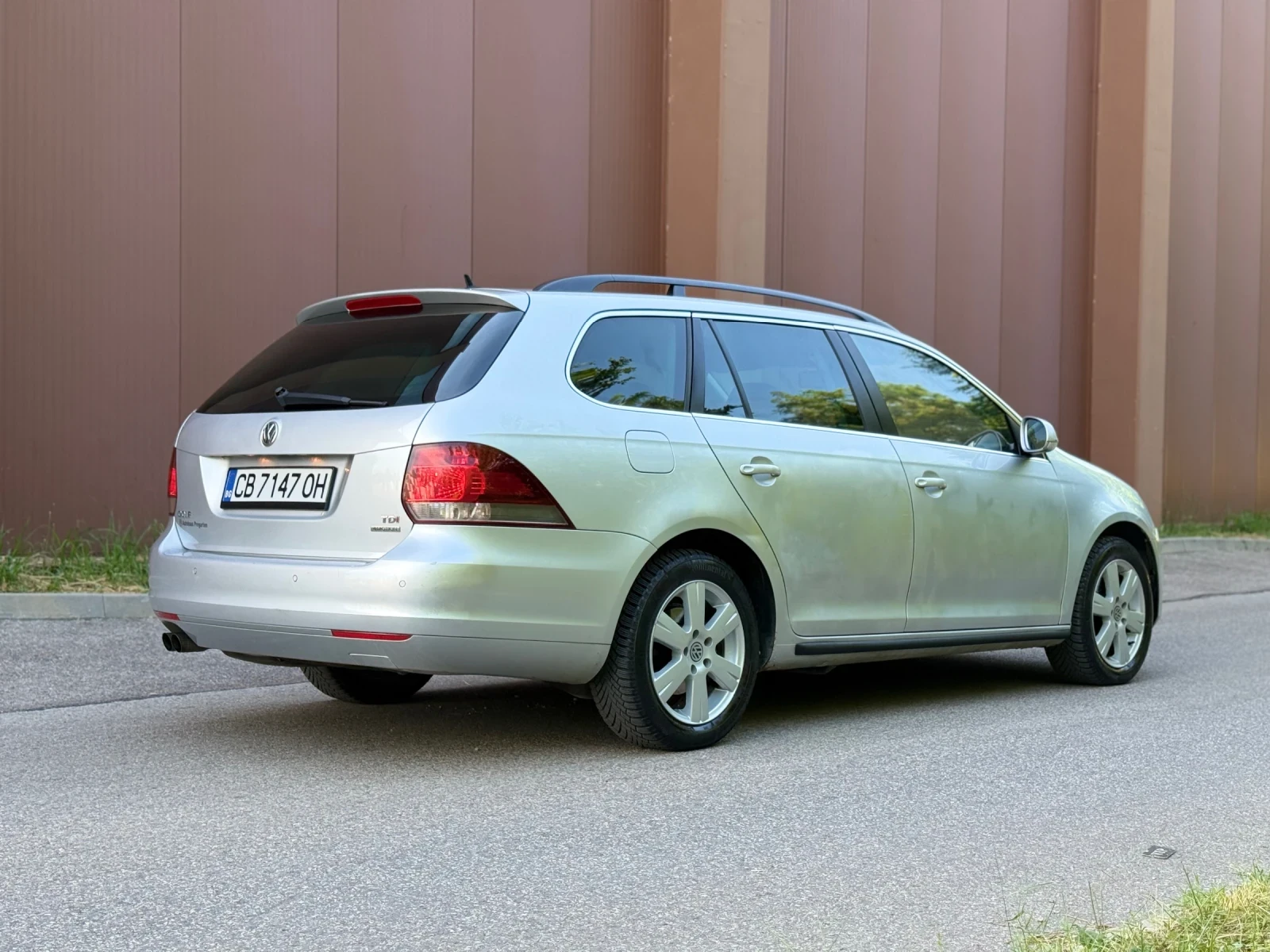 VW Golf 1.6D 4x4 ГАРАНЦИЯ 6 МЕСЕЦА ИЛИ 5000КМ, снимка 4 - Автомобили и джипове - 55184413