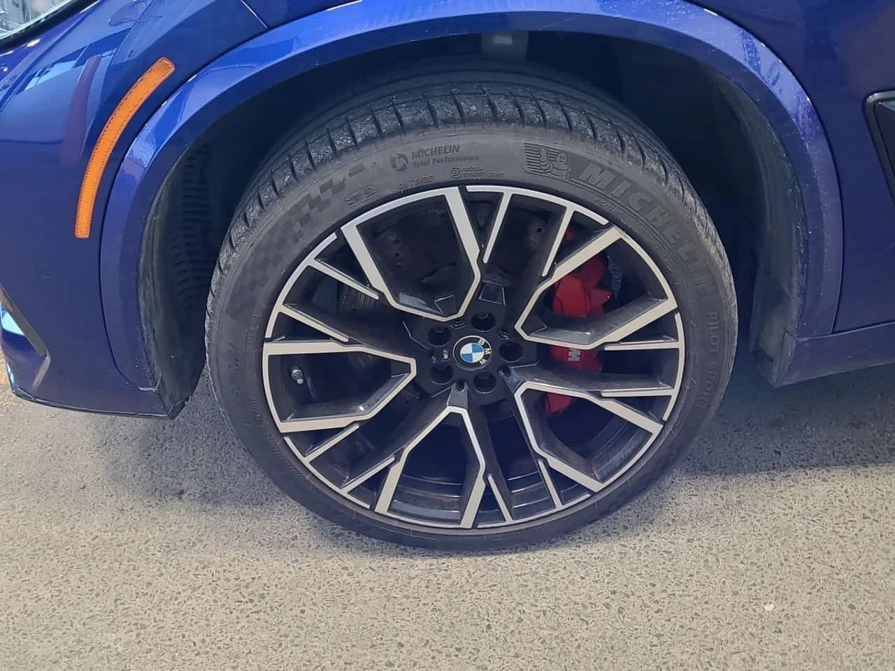 BMW X5M * COMPETITION * АВТОКРЕДИТ БЕЗ ПЪРВОНАЧАЛНА ВНОСКА, снимка 6 - Автомобили и джипове - 55560254
