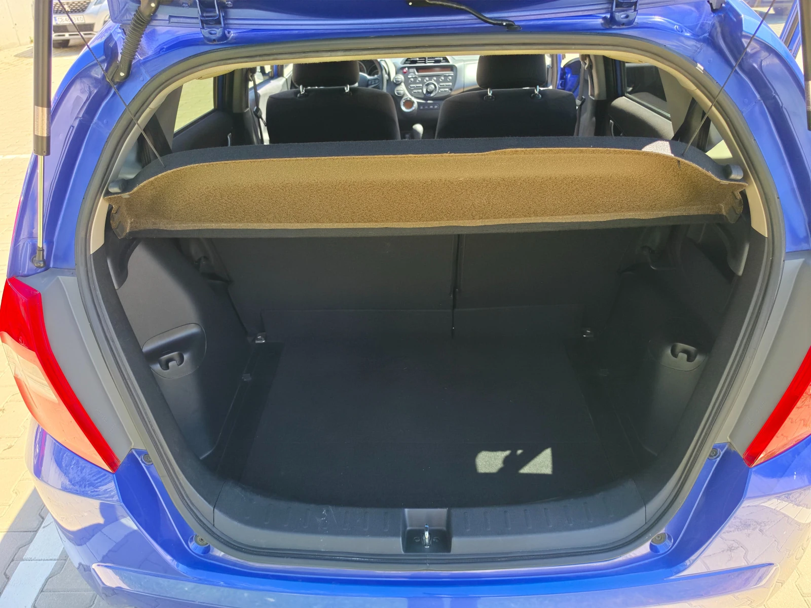 Honda Jazz 1.4 i-VTEC Comfort, снимка 10 - Автомобили и джипове - 55726877