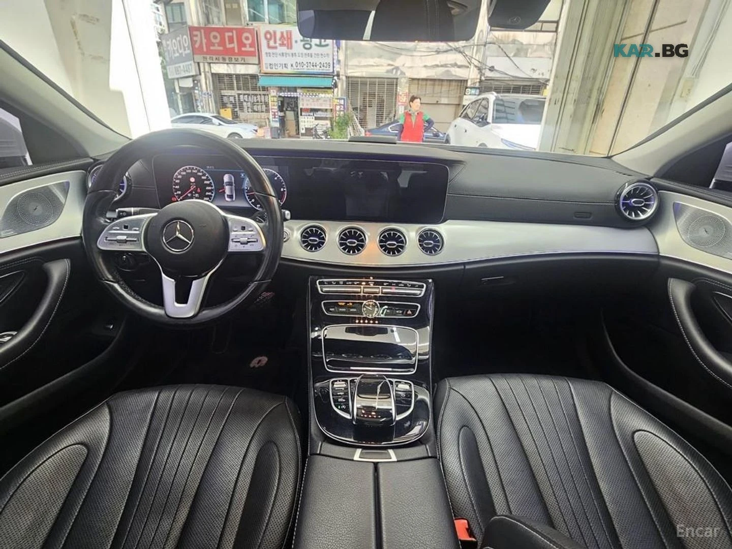 Mercedes-Benz CLS 400 HUD* 360* КОЖА* ОБДУХ* НАВИ* ПАНО, снимка 7 - Автомобили и джипове - 56222475