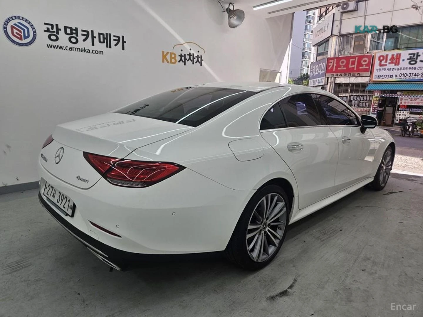 Mercedes-Benz CLS 400 HUD* 360* КОЖА* ОБДУХ* НАВИ* ПАНО, снимка 4 - Автомобили и джипове - 56222475