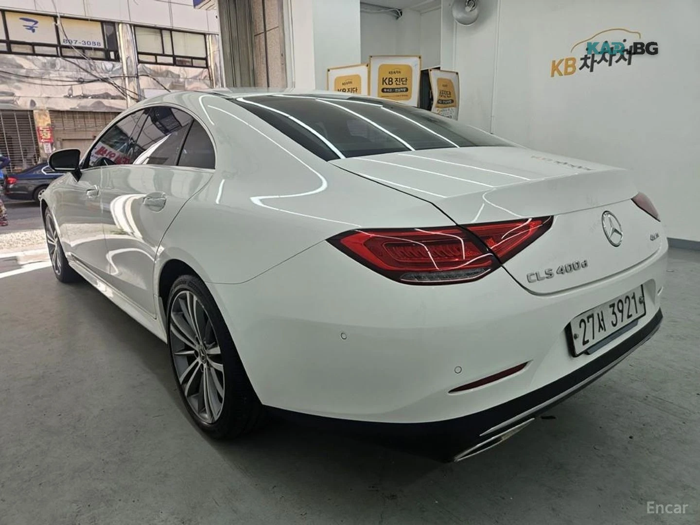 Mercedes-Benz CLS 400 HUD* 360* КОЖА* ОБДУХ* НАВИ* ПАНО, снимка 3 - Автомобили и джипове - 56222475