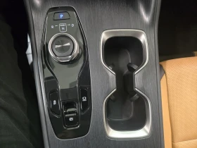 Lexus RZ 450e / Luxury / NAVI / PANO - 33900 € / 66302.64 лв. - 35561415 12