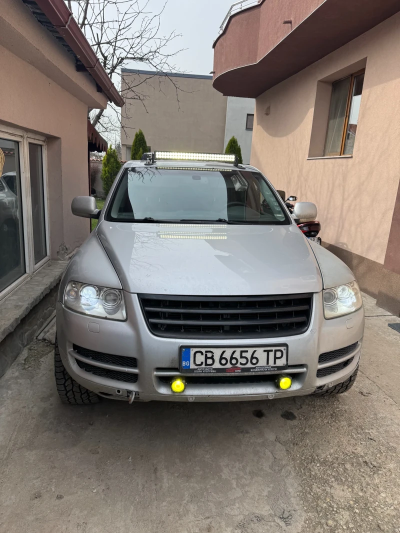 VW Touareg 3.0  224 коня , снимка 1 - Автомобили и джипове - 49596671