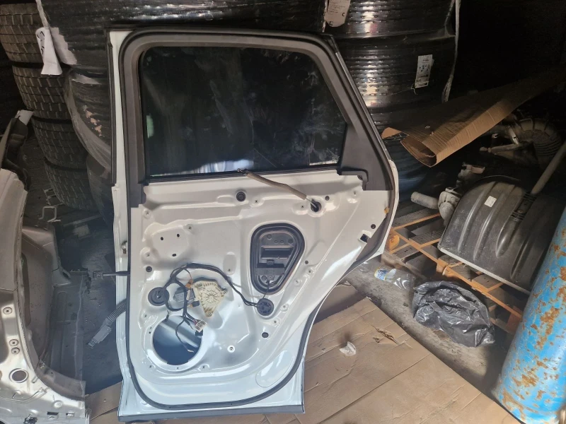 Audi Q5, снимка 2 - Автомобили и джипове - 49825850