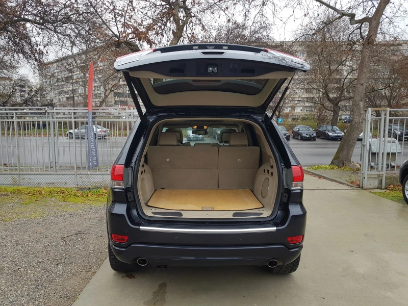 Jeep Grand cherokee 3.0/250kc/OVERLAND, снимка 16 - Автомобили и джипове - 53029968