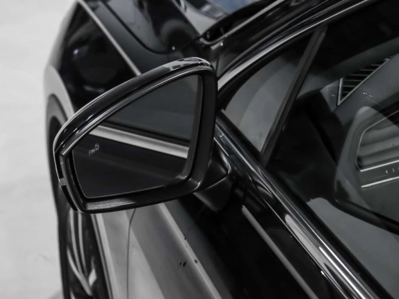 VW Tiguan * SE, 4Motion SEL * CARFAX * ЦЕНА ДО БГ, снимка 13 - Автомобили и джипове - 53154725