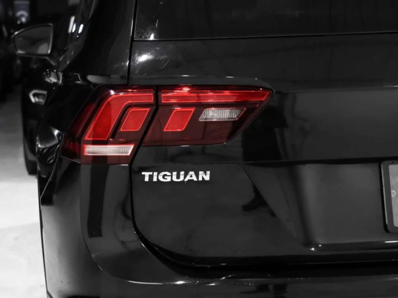VW Tiguan * SE, 4Motion SEL * CARFAX * ЦЕНА ДО БГ, снимка 10 - Автомобили и джипове - 53154725