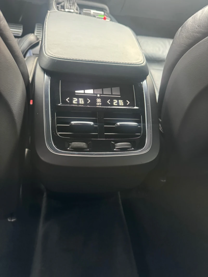 Volvo Xc90 2.0d R-Design, снимка 11 - Автомобили и джипове - 53457814