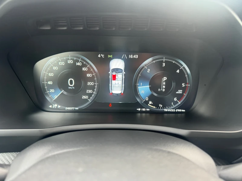 Volvo Xc90 2.0d R-Design, снимка 9 - Автомобили и джипове - 53457814