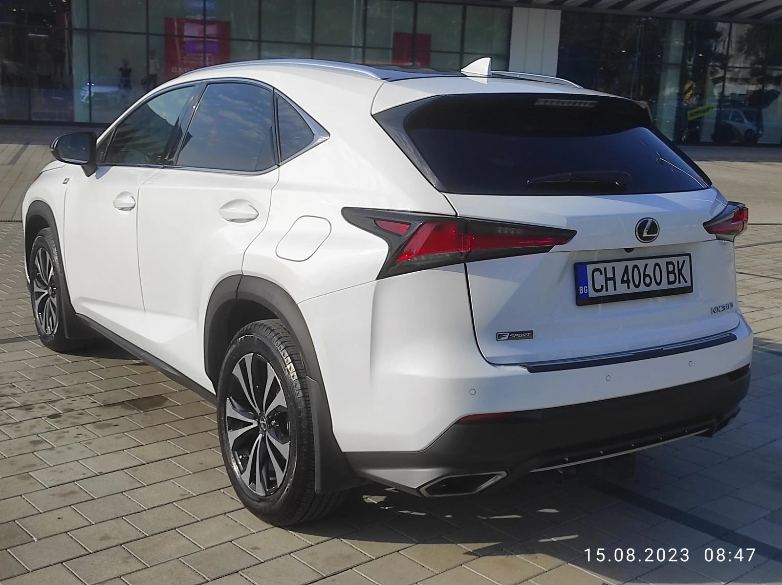 Lexus NX 300 F Sport - изображение 6