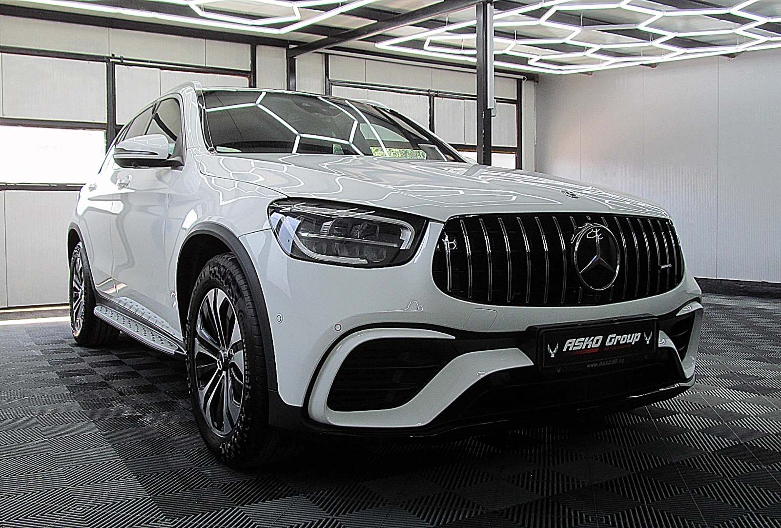 Mercedes-Benz GLC 220 AMG/PANORAMA/360-kamera/KylessGo/СОБСТВЕН ЛИЗИНГ - изображение 3