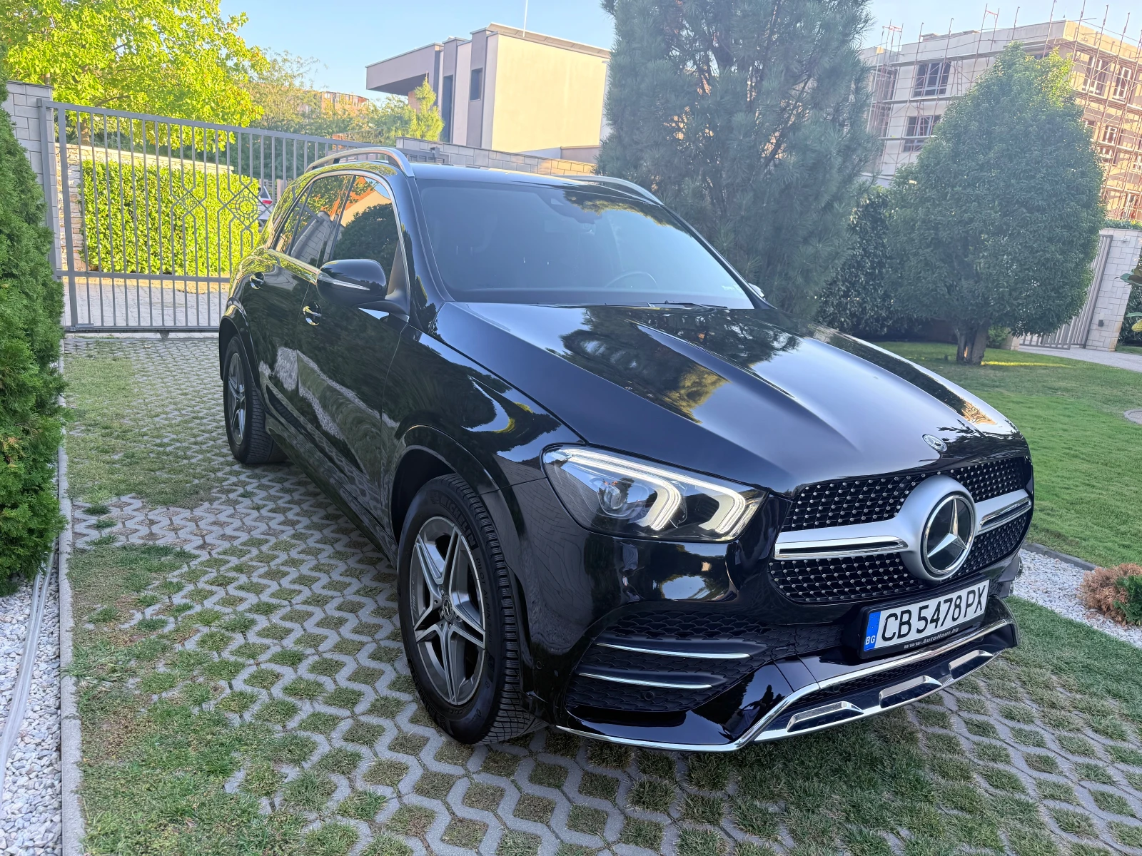 Mercedes-Benz GLE 300 d 4MATIC* AMG - изображение 2