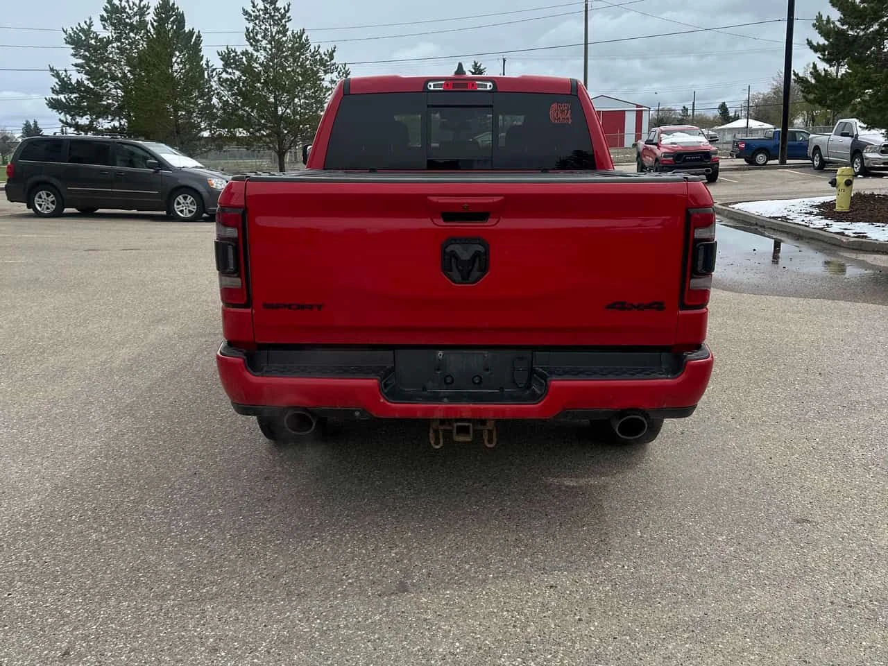 Dodge RAM 1500 * Sport * CARFAX * БЕЗ ПЪРВОНАЧАЛНА ВНОСКА, снимка 4 - Автомобили и джипове - 54761567