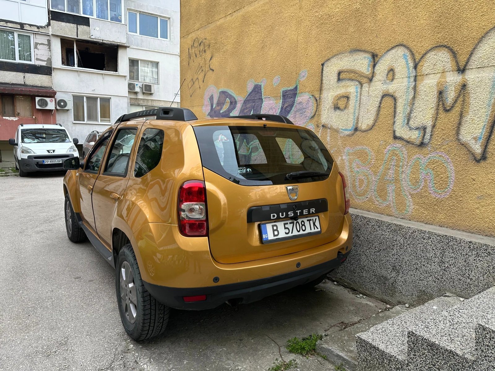 Dacia Duster 1.6, снимка 2 - Автомобили и джипове - 55074858