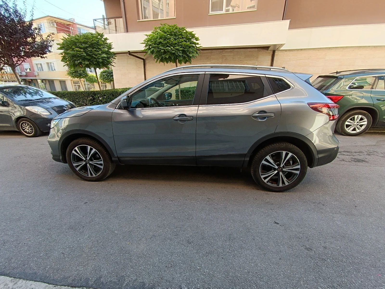 Nissan Qashqai 140 к с Евро 6 D, снимка 2 - Автомобили и джипове - 55680169