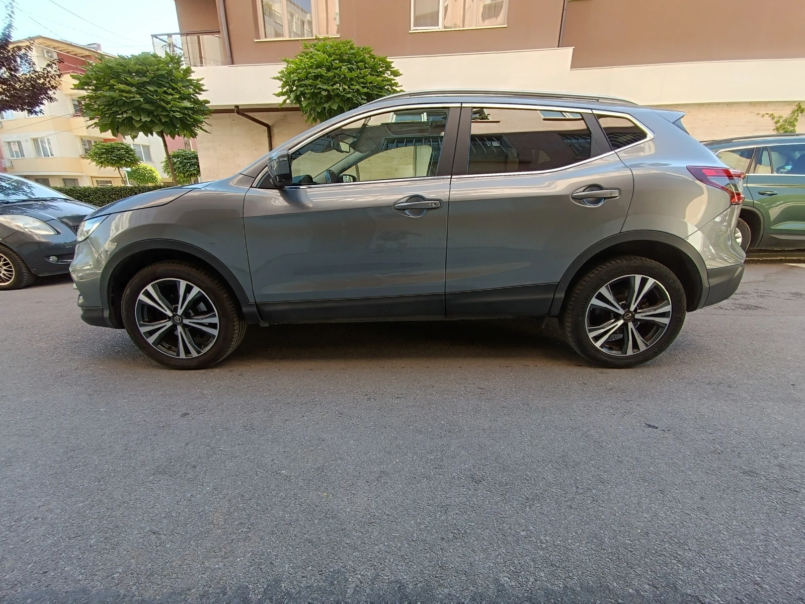 Nissan Qashqai 140 к с Евро 6 D, снимка 9 - Автомобили и джипове - 55680169