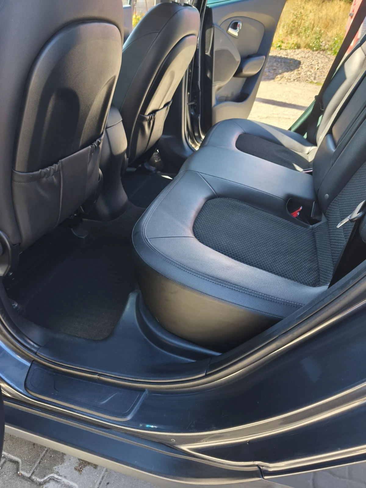 Hyundai IX35, снимка 10 - Автомобили и джипове - 55689382