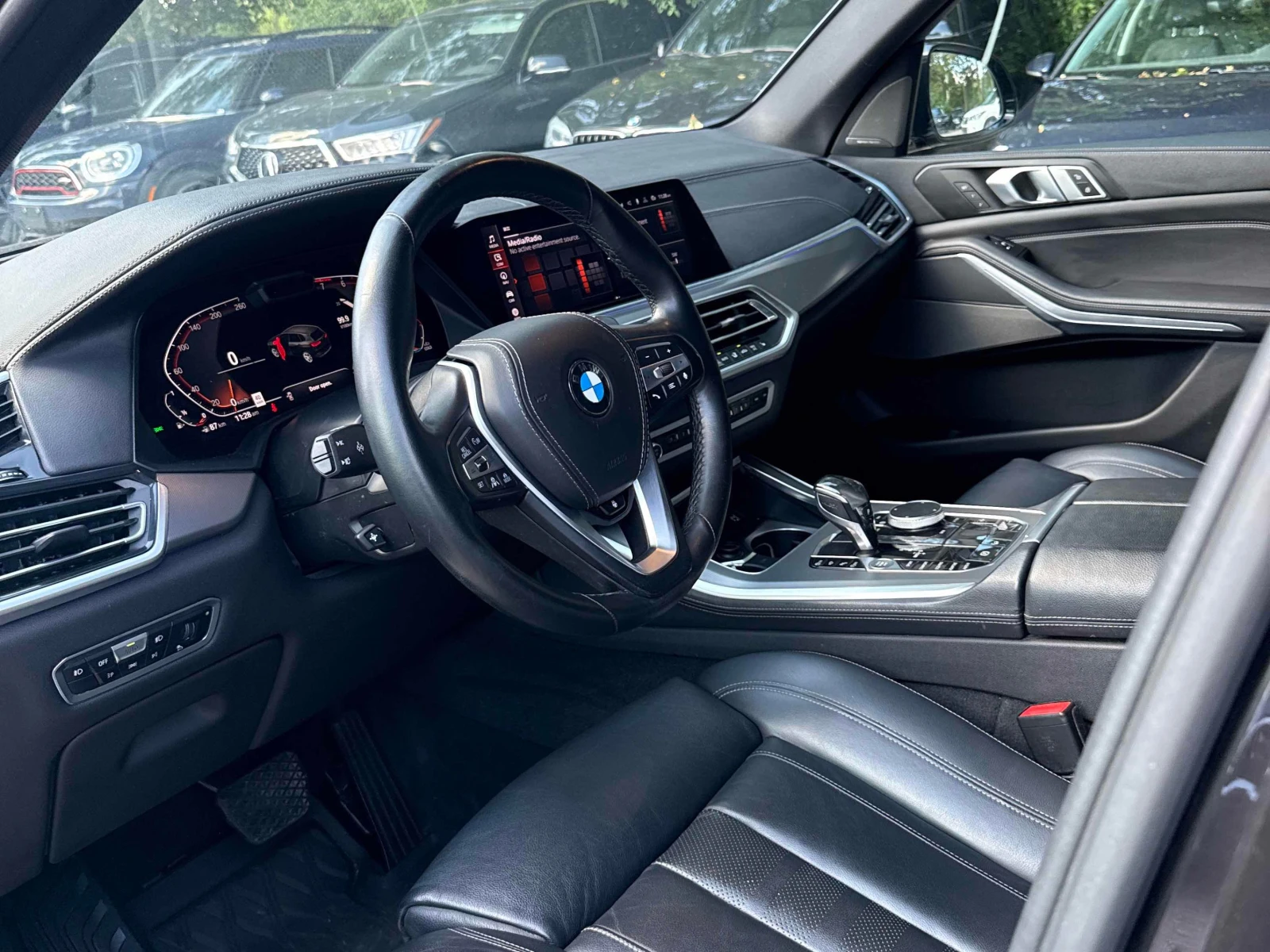 BMW X5 * xDrive40i * ЛАЗЕРИ * ДИСТРОНИК * ПАНО * H/K * , снимка 5 - Автомобили и джипове - 55830605
