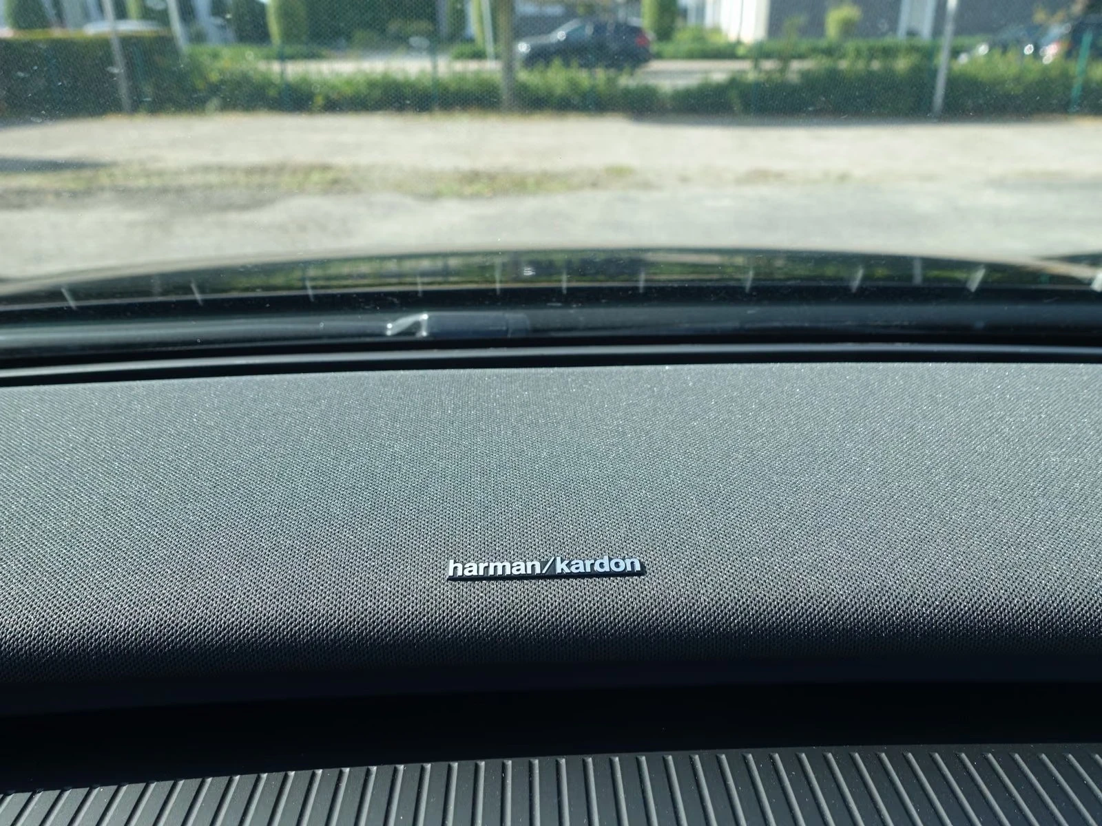 Volvo EX30 Cross Country Ultra Twin Motor Performance, снимка 10 - Автомобили и джипове - 55836202