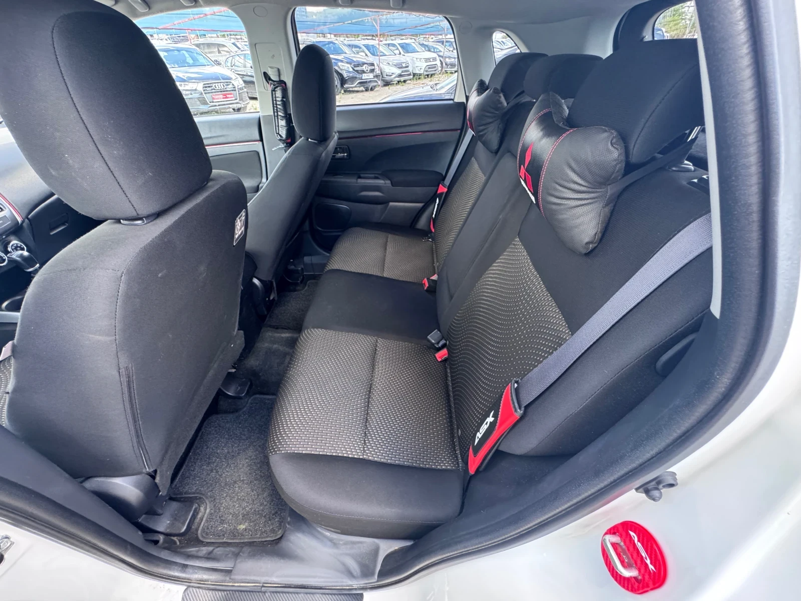 Mitsubishi ASX 1.8 DI-D 4x4 intense panoramic , снимка 10 - Автомобили и джипове - 55950475