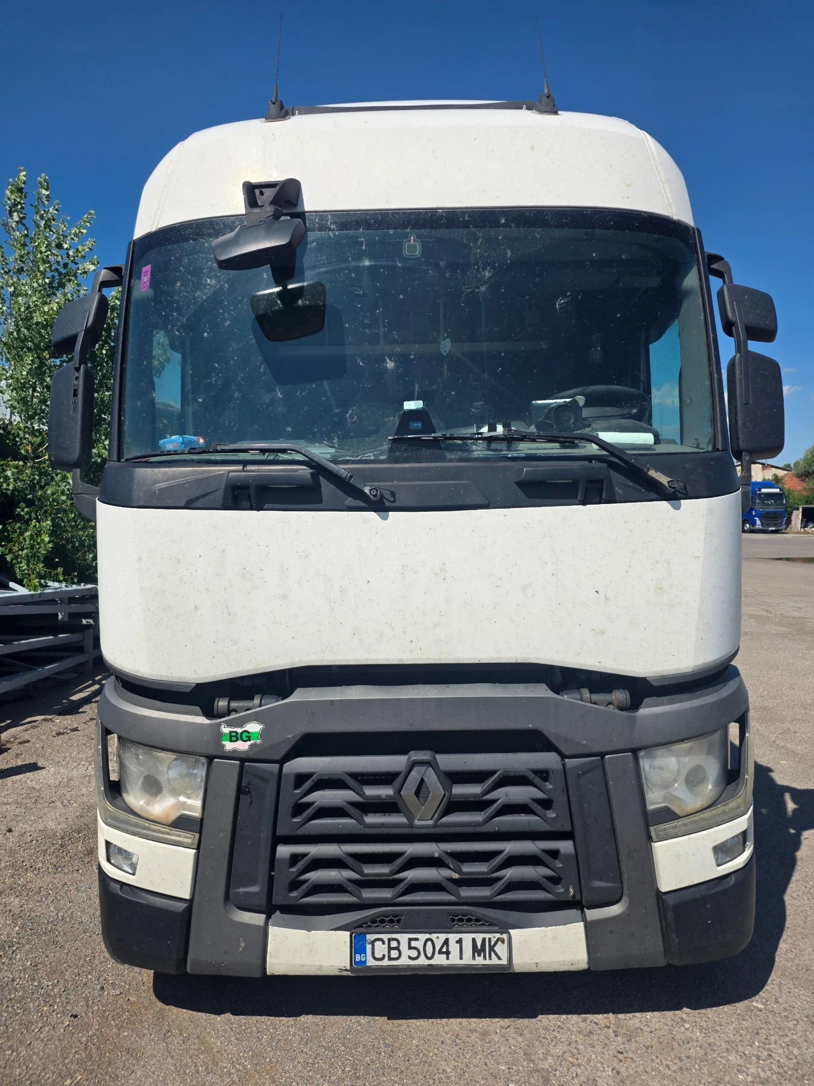 Renault T