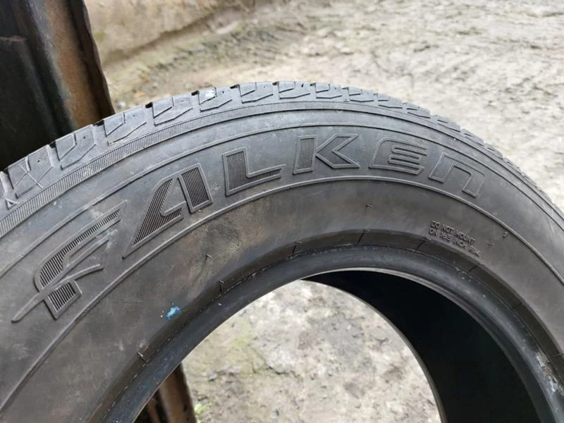 Гуми Летни 235/70R16, снимка 5 - Гуми и джанти - 36274624