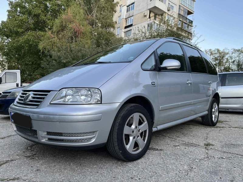 VW Sharan 1.8Т / 6ск. / Подгрев / Люк, снимка 17 - Автомобили и джипове - 47500441