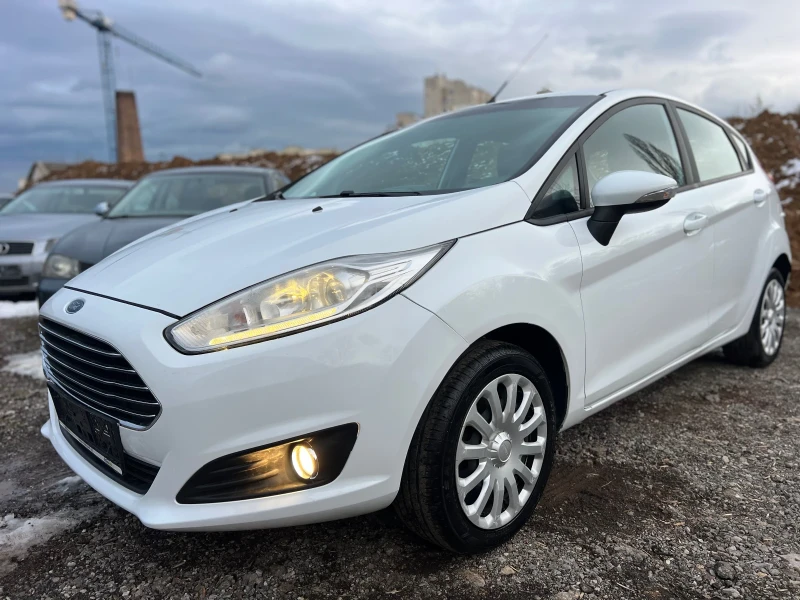 Ford Fiesta Euro 6//Titanium, снимка 1 - Автомобили и джипове - 48544769