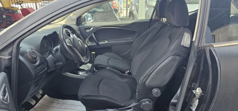 Alfa Romeo MiTo 1.4i turbo 155kc, снимка 4 - Автомобили и джипове - 49622879