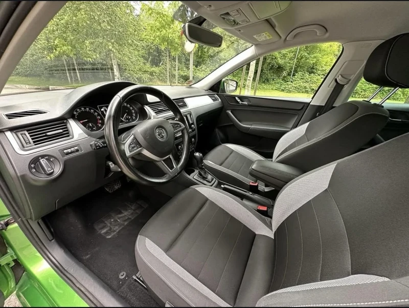 Skoda Rapid 1.4D / AUTOMATIC, снимка 7 - Автомобили и джипове - 50476065
