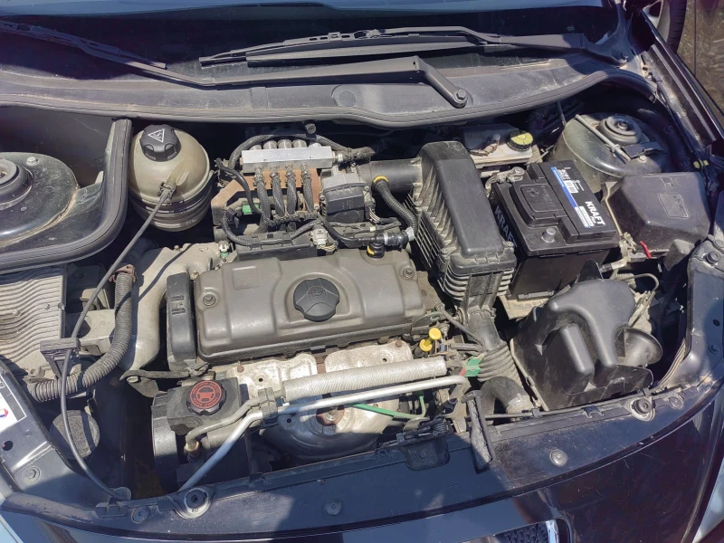 Peugeot 206, снимка 8 - Автомобили и джипове - 52461372
