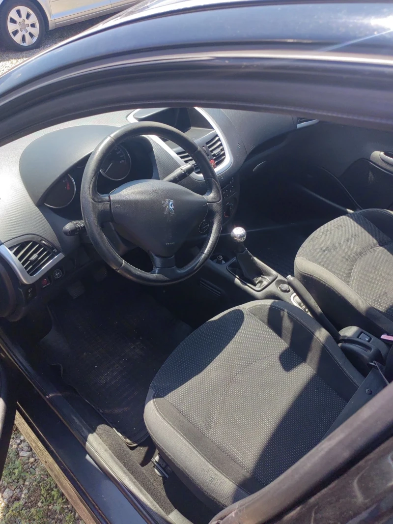 Peugeot 206, снимка 9 - Автомобили и джипове - 52461372