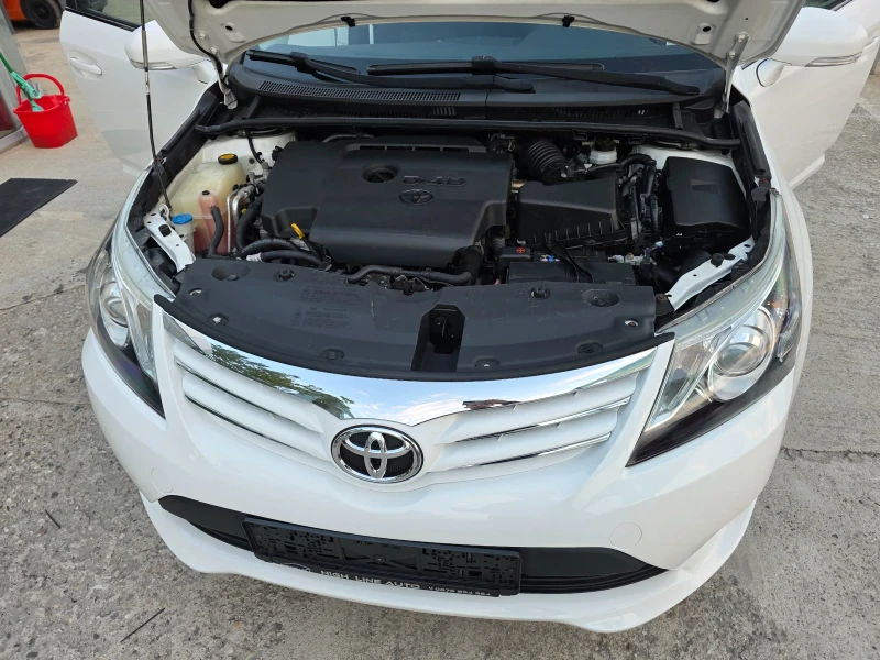 Toyota Avensis 2.0 D4D Панорама Navi Камера, снимка 16 - Автомобили и джипове - 52122760
