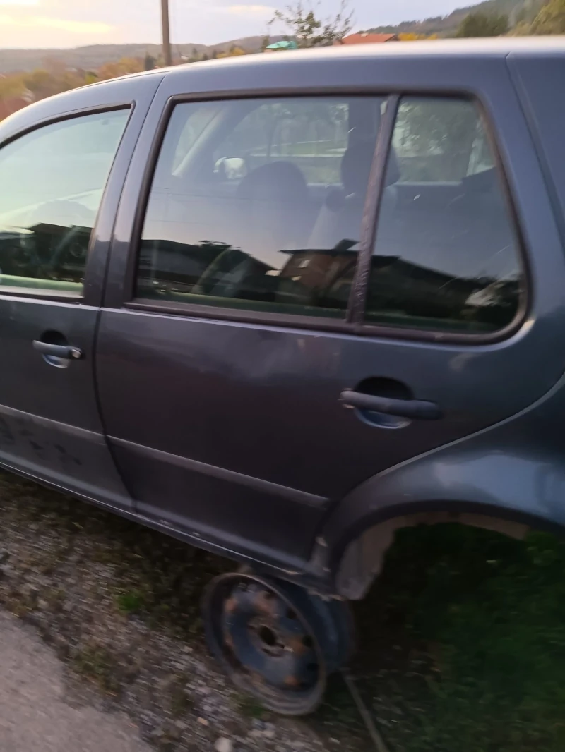 VW Golf 1.9.sdi, снимка 2 - Автомобили и джипове - 52171412